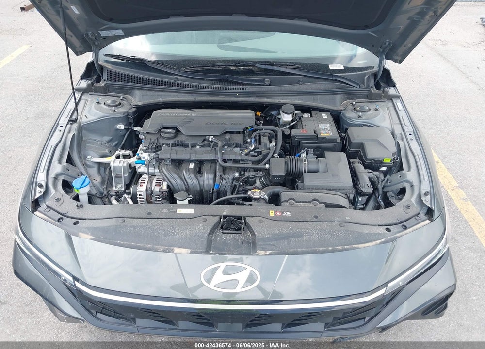 2025 HYUNDAI ELANTRA VIN: KMHLS4DG0SU949674