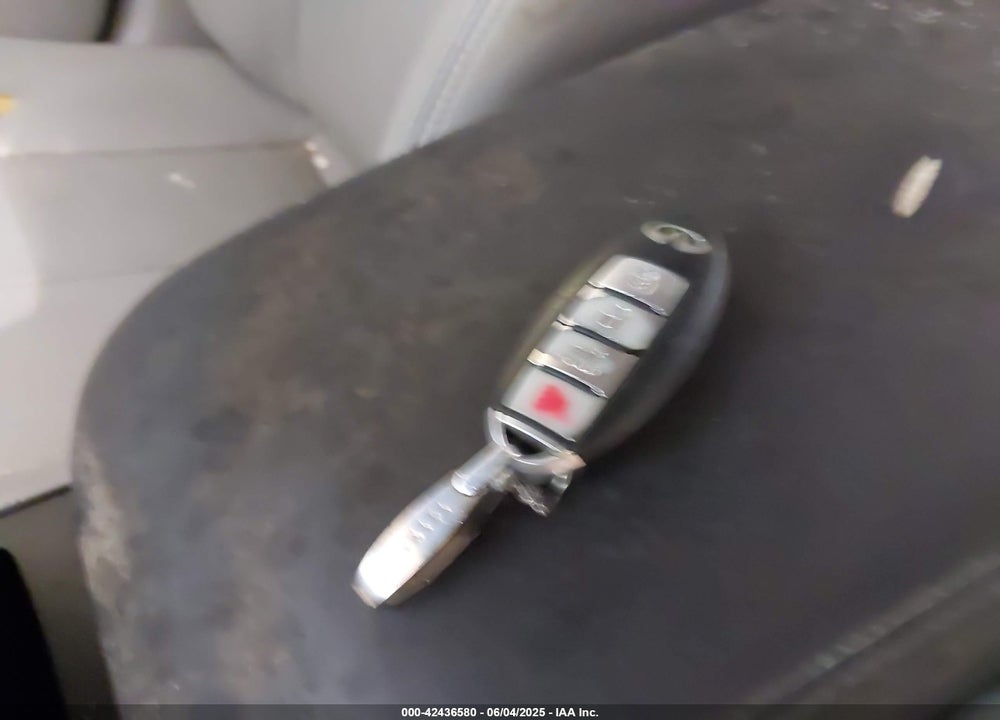 2007 INFINITI G35X VIN: JNKBV61F77M808184