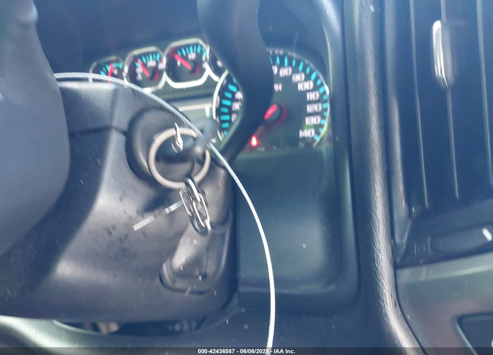 2015 CHEVROLET SILVERADO 1500 1LT VIN: 1GCVKREC6FZ284729