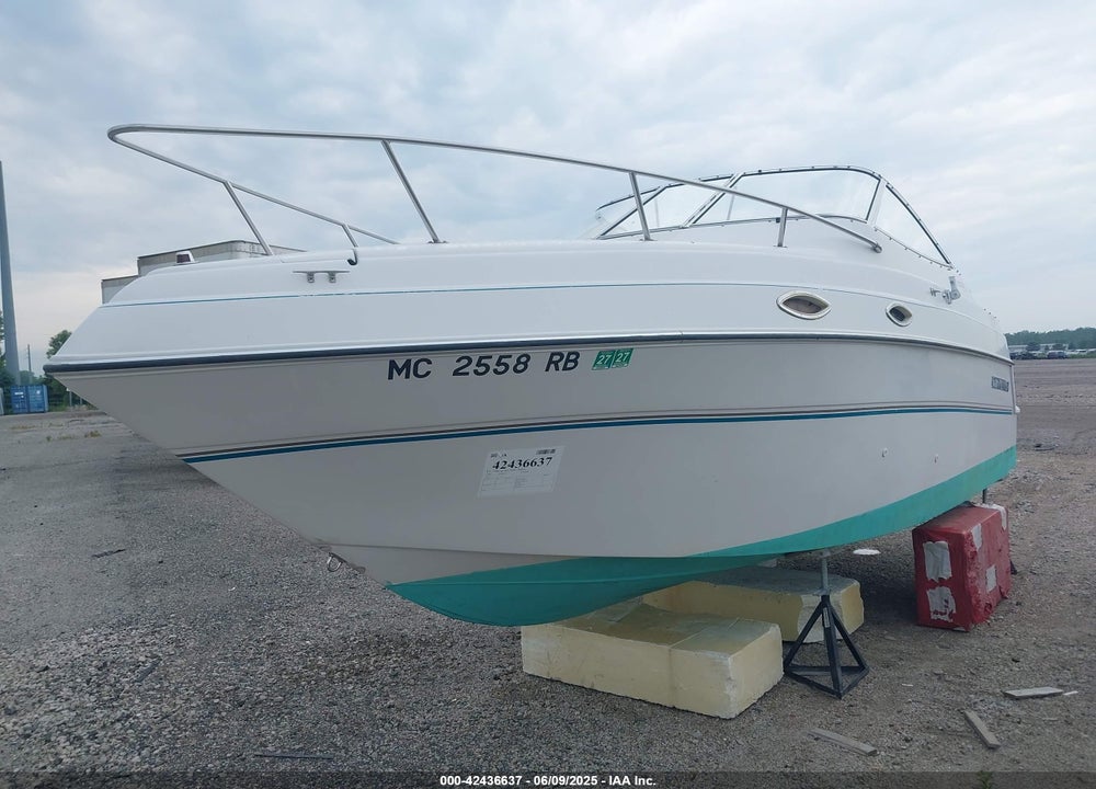 1996 FOUR WINNS BOAT VIN: FWNCR051H596