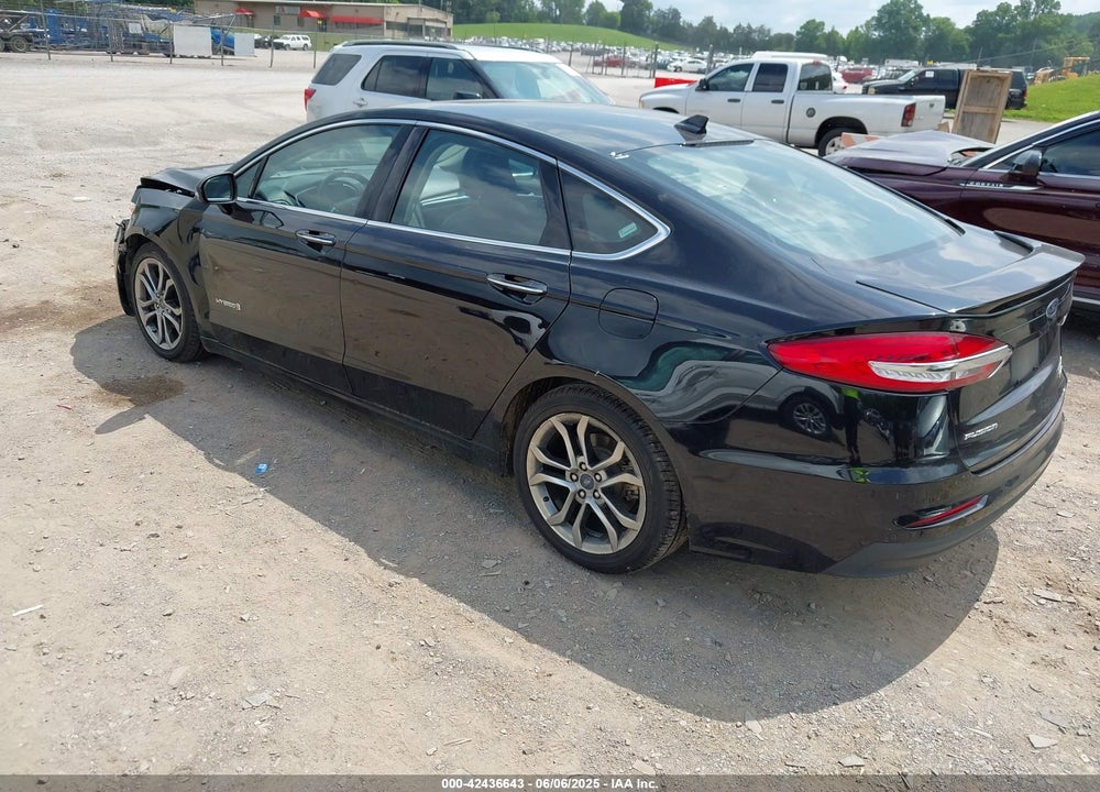 2019 FORD FUSION HYBRID VIN: 3FA6P0RU0KR260239