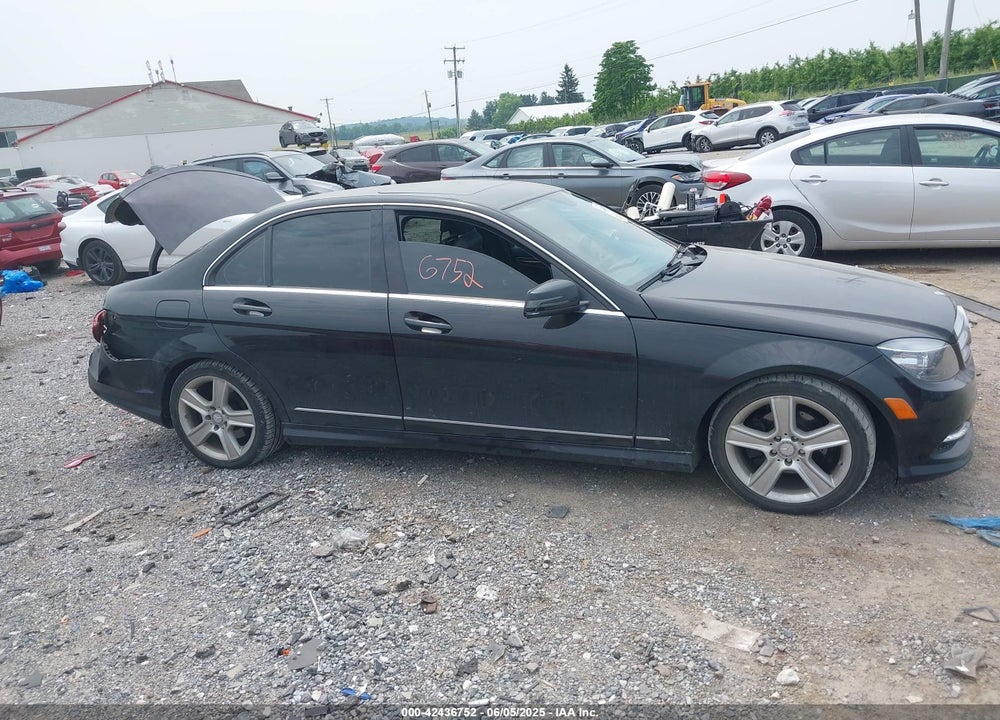2011 MERCEDES-BENZ C 300 LUXURY 4MATIC/SPORT 4MATIC VIN: WDDGF8BB4BR177245