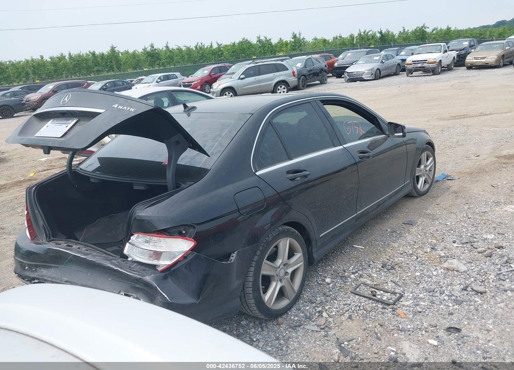 2011 MERCEDES-BENZ C 300 LUXURY 4MATIC/SPORT 4MATIC VIN: WDDGF8BB4BR177245