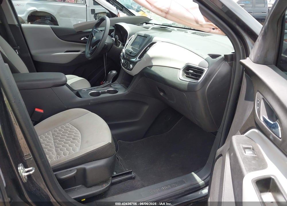 2020 CHEVROLET EQUINOX FWD LS VIN: 3GNAXHEV1LS653668