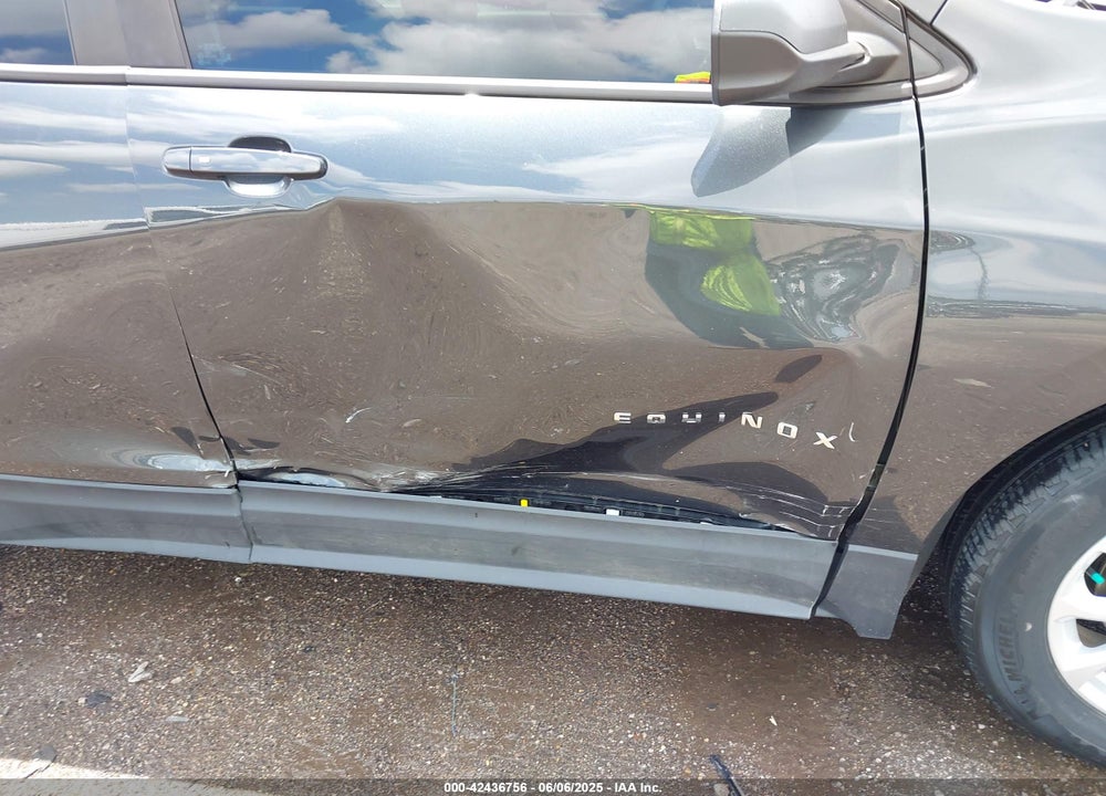 2020 CHEVROLET EQUINOX FWD LS VIN: 3GNAXHEV1LS653668