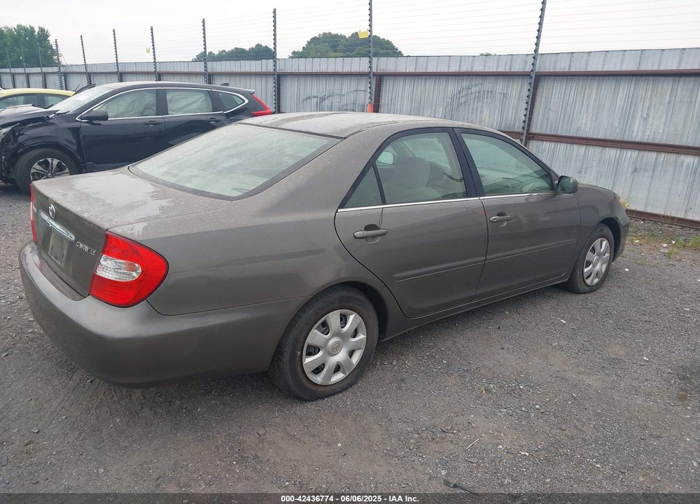 2004 TOYOTA CAMRY LE VIN: 4T1BE32K24U820391