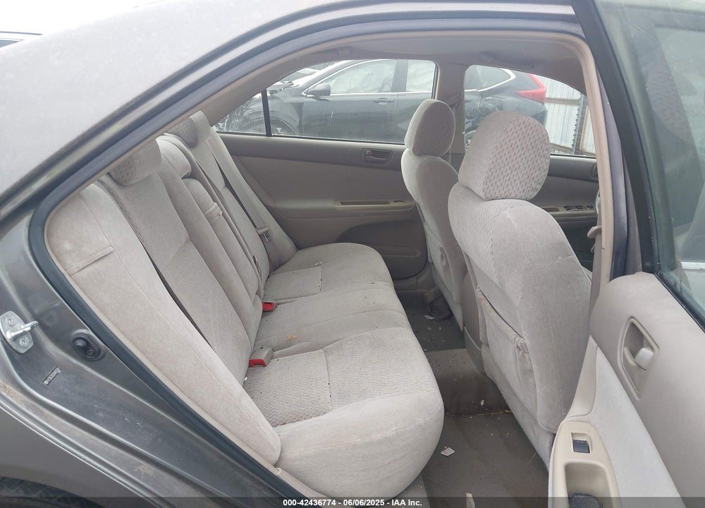 2004 TOYOTA CAMRY LE VIN: 4T1BE32K24U820391