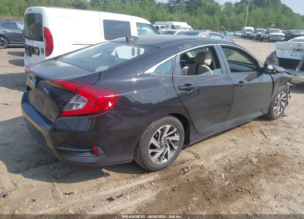 2018 HONDA CIVIC VIN: 2HGFC2F74JH549684