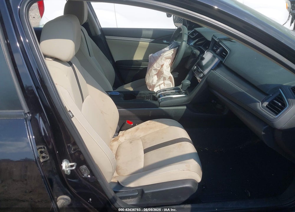 2018 HONDA CIVIC VIN: 2HGFC2F74JH549684