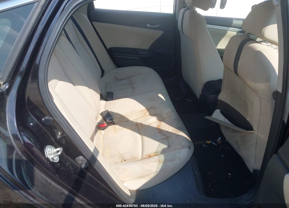 2018 HONDA CIVIC VIN: 2HGFC2F74JH549684
