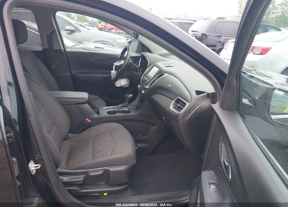 2018 CHEVROLET EQUINOX VIN: 2GNAXKEX7J6228160