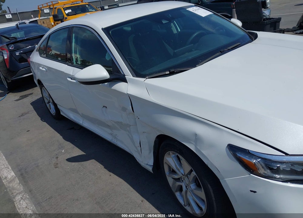 2019 HONDA ACCORD VIN: 1HGCV1F11KA067550