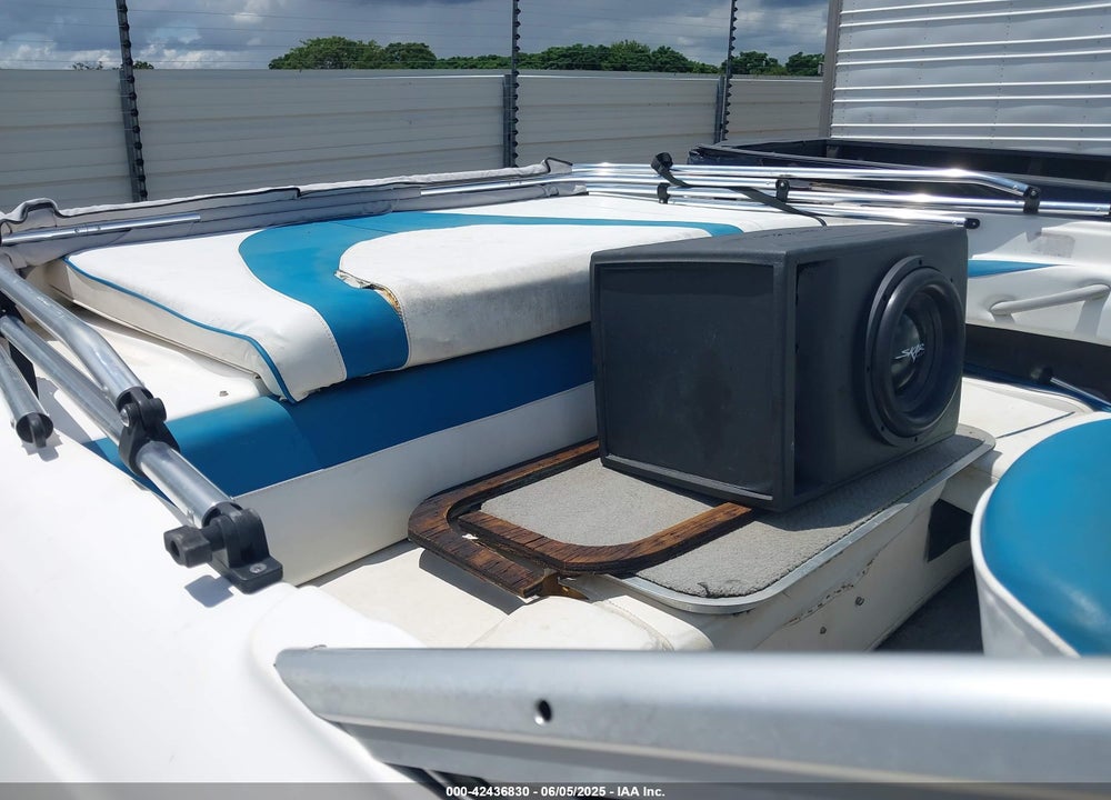 2007 BAYLINER CRUISER VIN: BBBD17CSH607