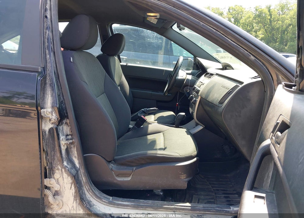 2011 FORD FOCUS SE VIN: 1FAHP3FN6BW205038