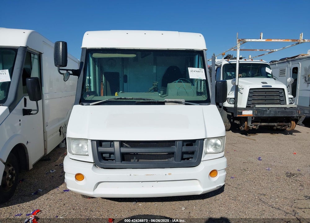 2013 ISUZU COMMERCIAL VAN VIN: JALB4T174D7W01529