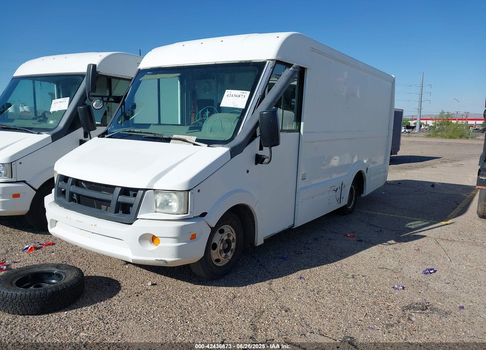 2013 ISUZU COMMERCIAL VAN VIN: JALB4T174D7W01529