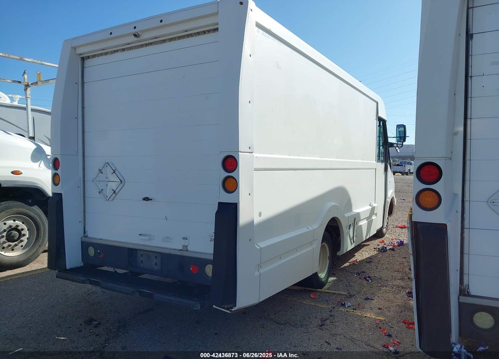 2013 ISUZU COMMERCIAL VAN VIN: JALB4T174D7W01529