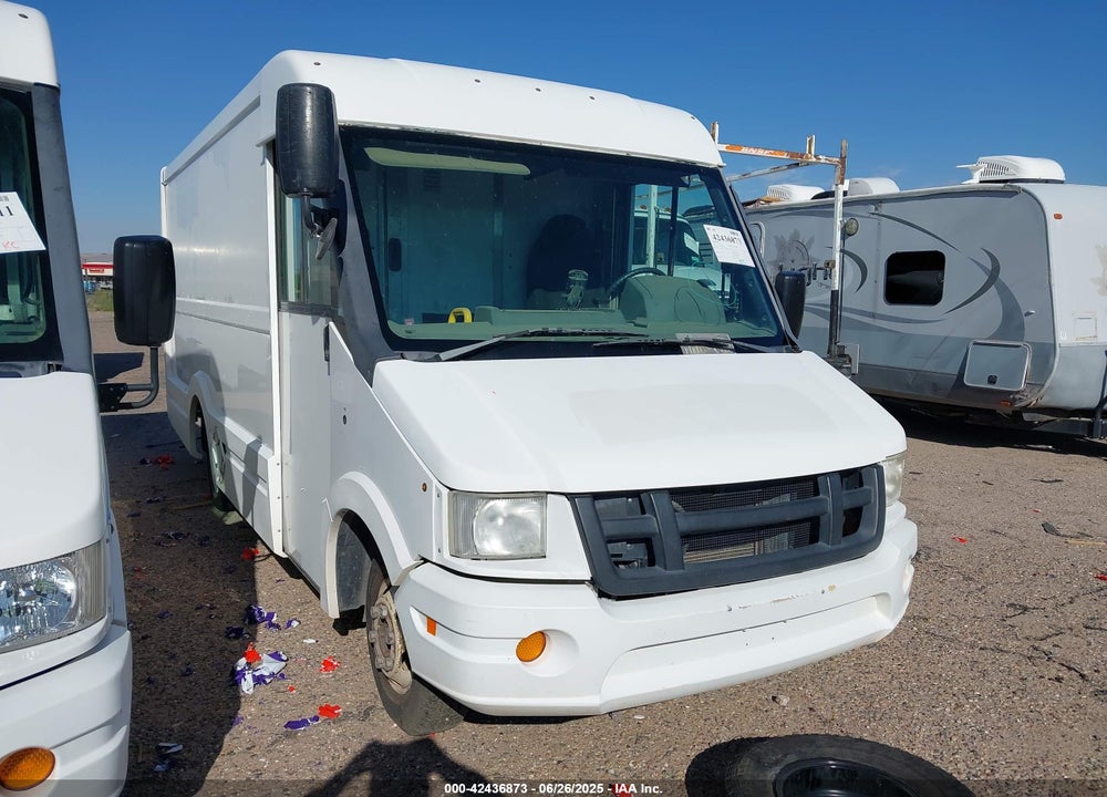 2013 ISUZU COMMERCIAL VAN VIN: JALB4T174D7W01529