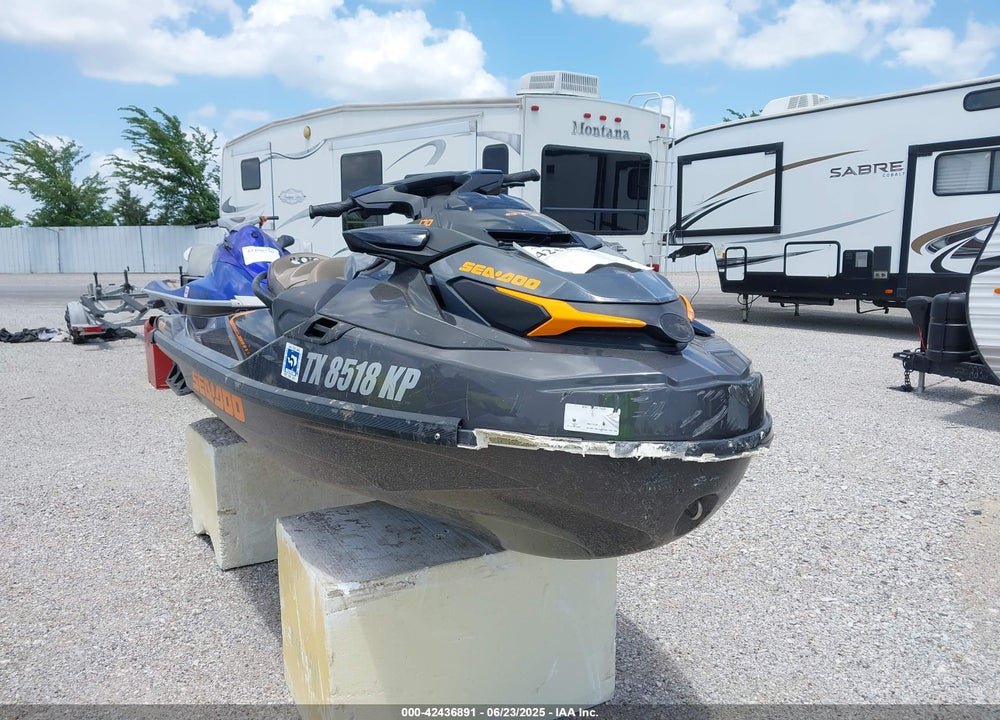 2023 SEA DOO GTI VIN: YDV81334C323