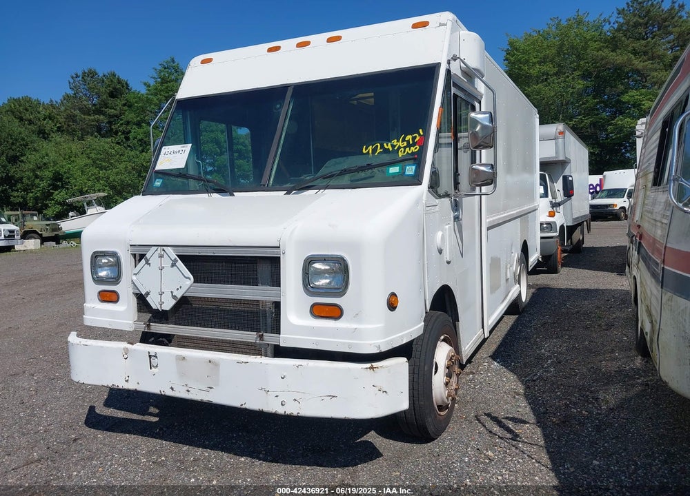2006 FREIGHTLINER CHASSIS VIN: 4UZAANBWX6CW06523
