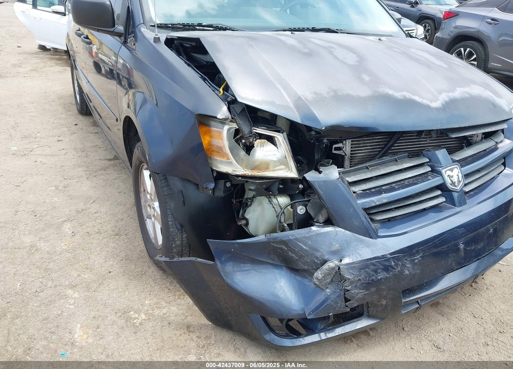 2008 DODGE GRAND CARAVAN SE VIN: 1D8HN44H08B102833