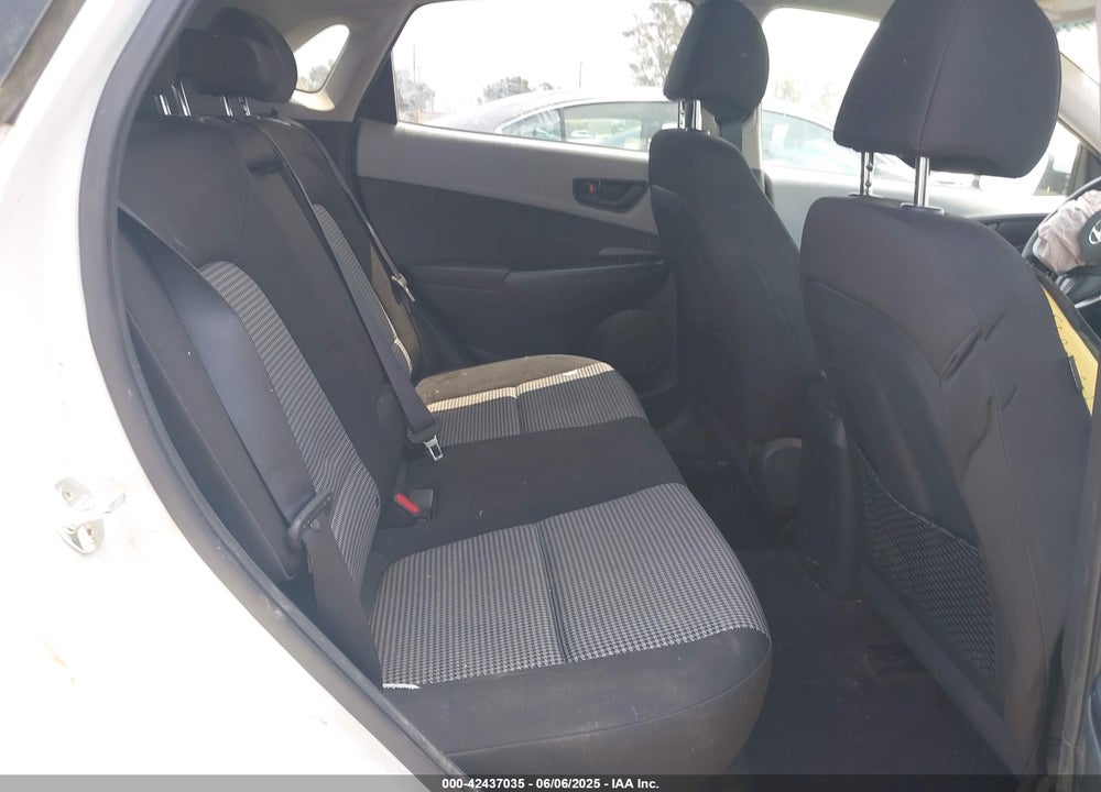 2018 HYUNDAI KONA VIN: KM8K22AA8JU164916