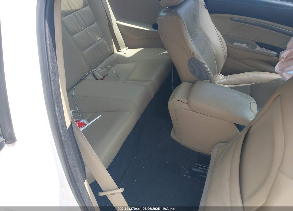 2010 HONDA ACCORD VIN: 1HGCS2B82AA005798