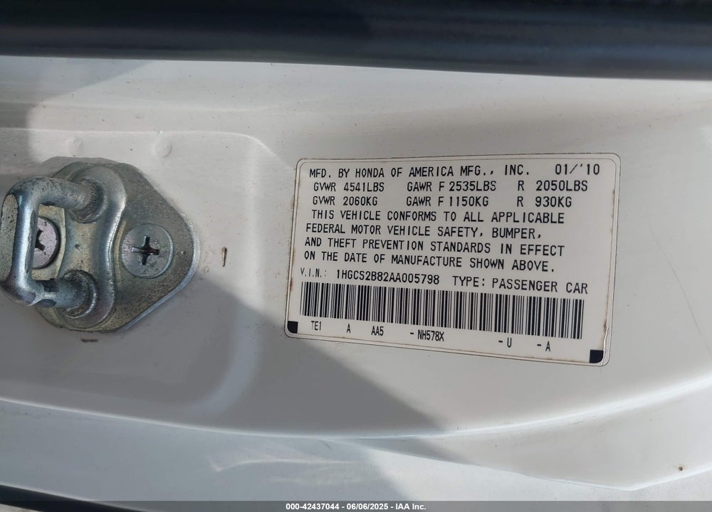 2010 HONDA ACCORD VIN: 1HGCS2B82AA005798