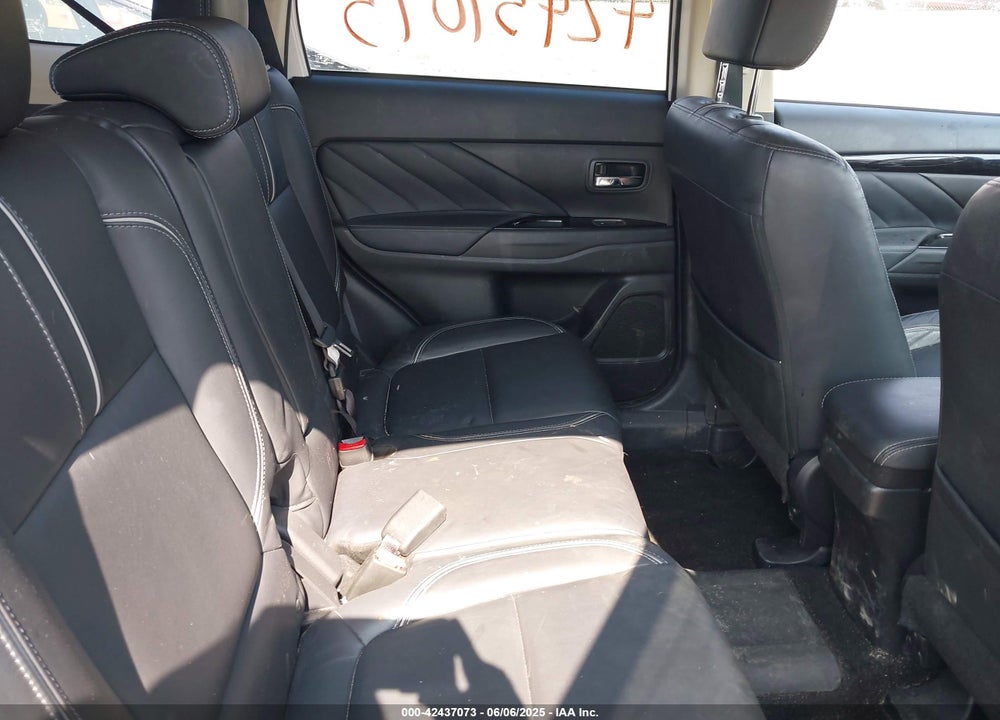 2018 MITSUBISHI OUTLANDER PHEV VIN: JA4J24A53JZ058157