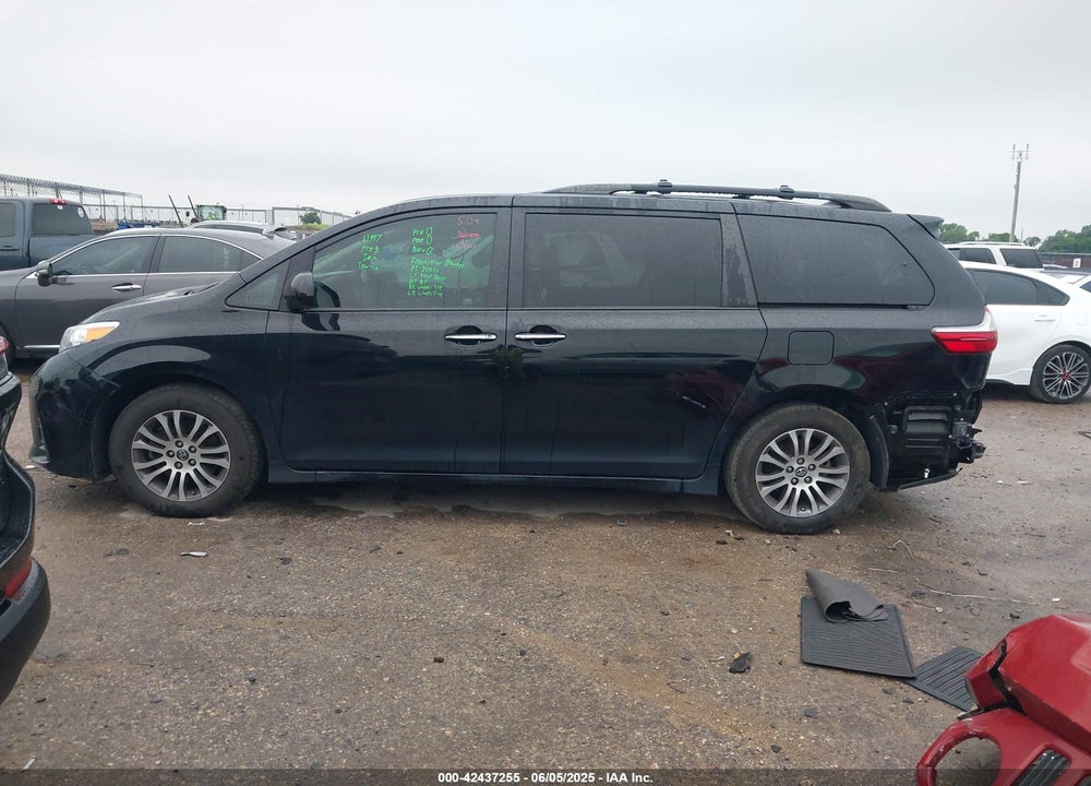 2019 TOYOTA SIENNA VIN: 5TDYZ3DC2KS977512