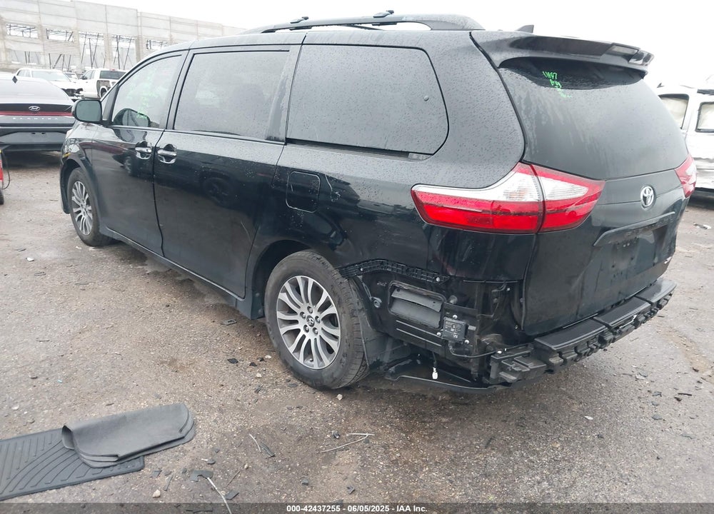 2019 TOYOTA SIENNA VIN: 5TDYZ3DC2KS977512