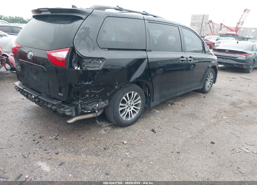 2019 TOYOTA SIENNA VIN: 5TDYZ3DC2KS977512