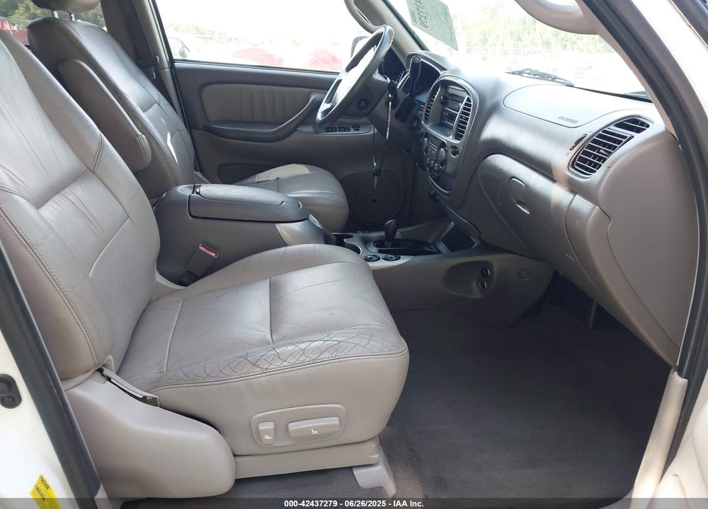 2003 TOYOTA SEQUOIA LIMITED V8 VIN: 5TDBT48A03S177203