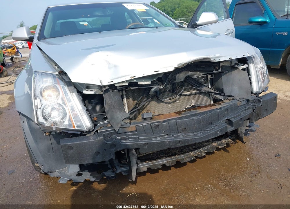 2010 CADILLAC CTS LUXURY VIN: 1G6DG5EGXA0128878