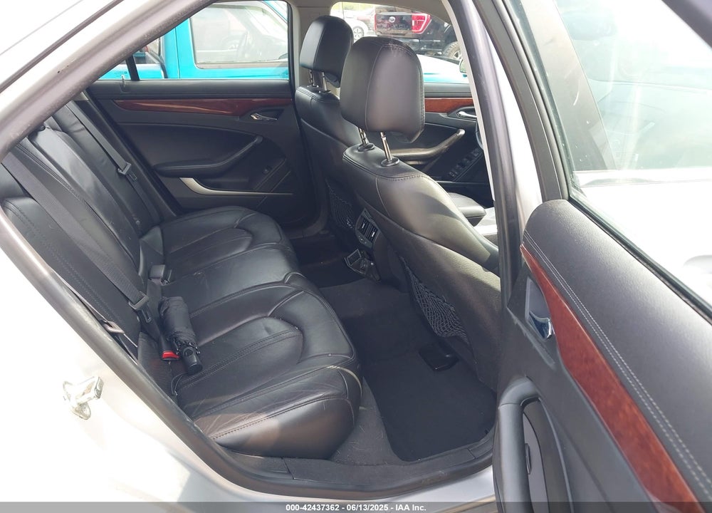 2010 CADILLAC CTS LUXURY VIN: 1G6DG5EGXA0128878