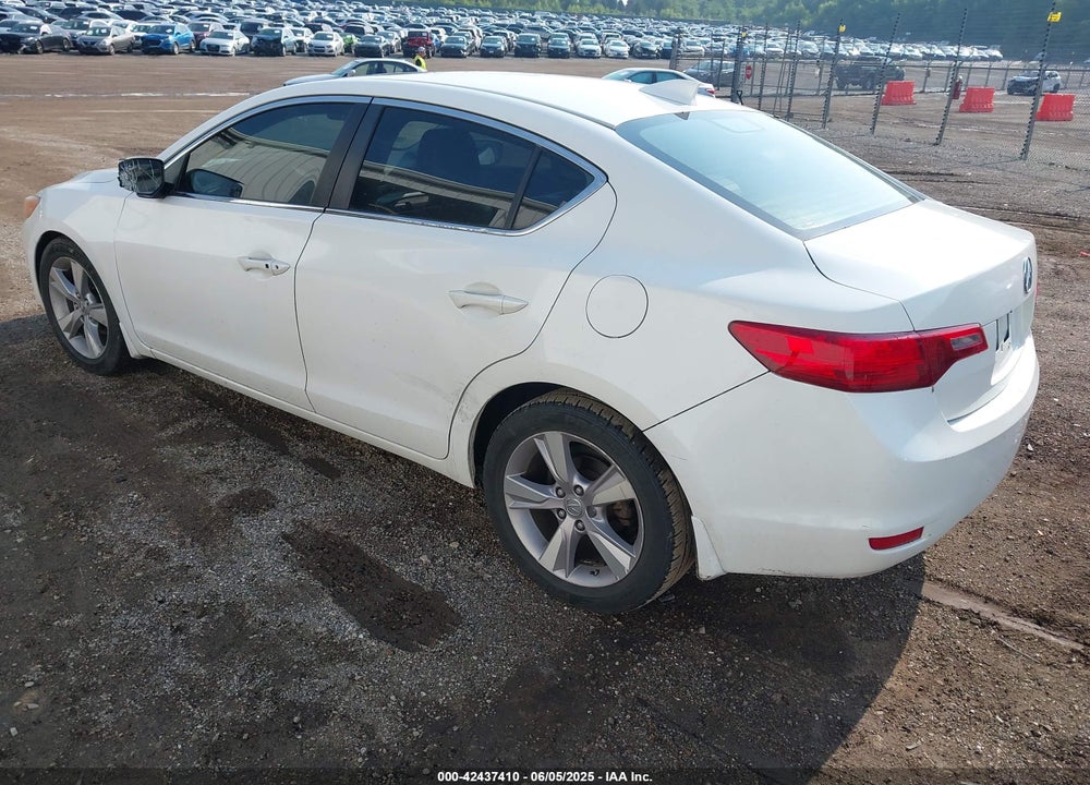 2013 ACURA ILX VIN: 19VDE1F52DE013737