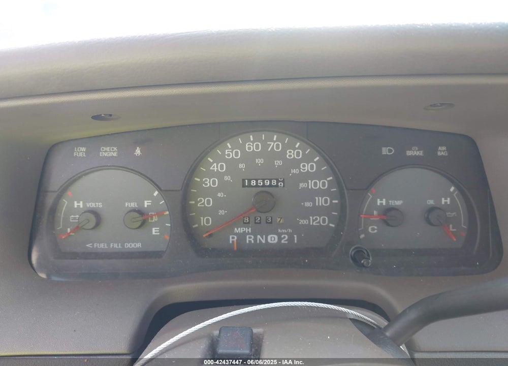 2003 MERCURY GRAND MARQUIS LS VIN: 2MEFM75W03X665182
