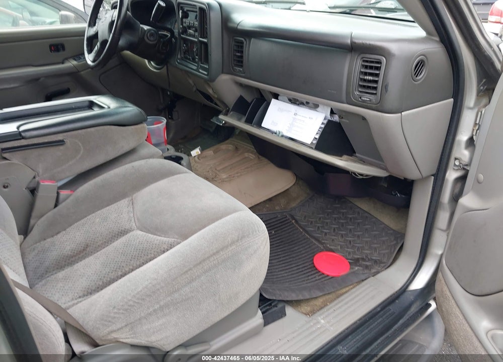 2005 CHEVROLET TAHOE VIN: 1GNEC13V95J191596