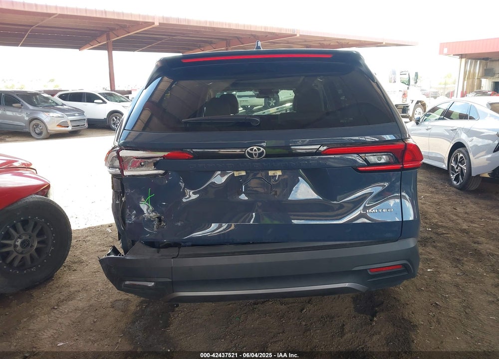 2024 TOYOTA GRAND HIGHLANDER VIN: 5TDAAAA56RS009801