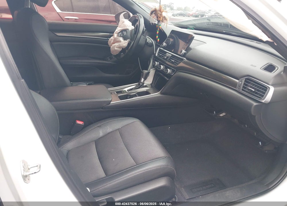2019 HONDA ACCORD VIN: 1HGCV1F34KA086353