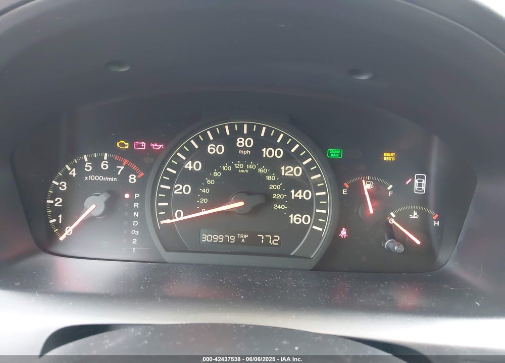 2003 HONDA ACCORD 2.4 LX VIN: 1HGCM563X3A033880