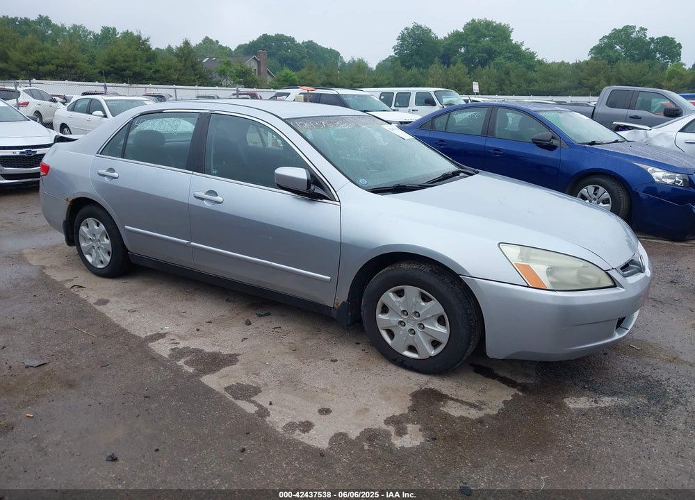 2003 HONDA ACCORD 2.4 LX VIN: 1HGCM563X3A033880
