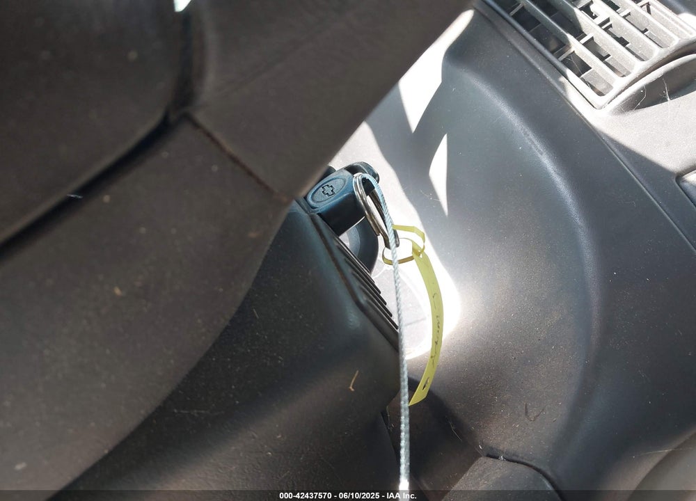 2001 CHEVROLET EXPRESS VIN: 1GCHG39RX11108817