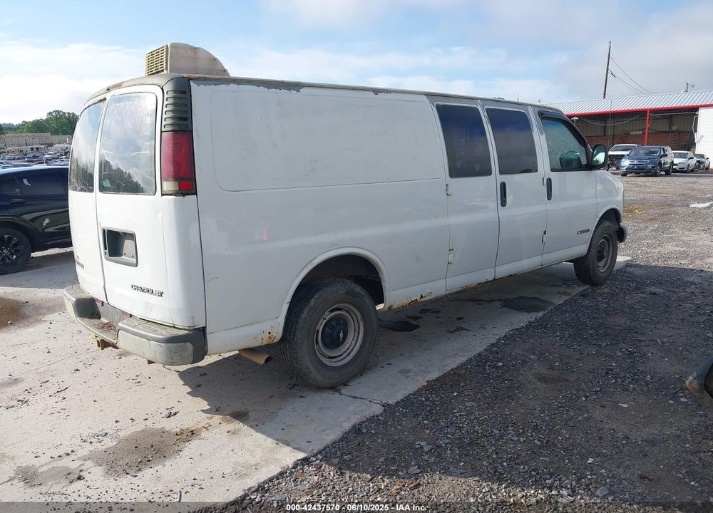 2001 CHEVROLET EXPRESS VIN: 1GCHG39RX11108817