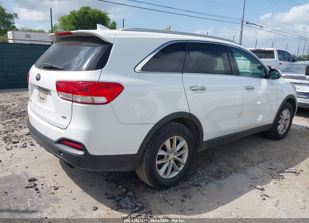 2016 KIA SORENTO 2.4L LX VIN: 5XYPG4A30GG053361