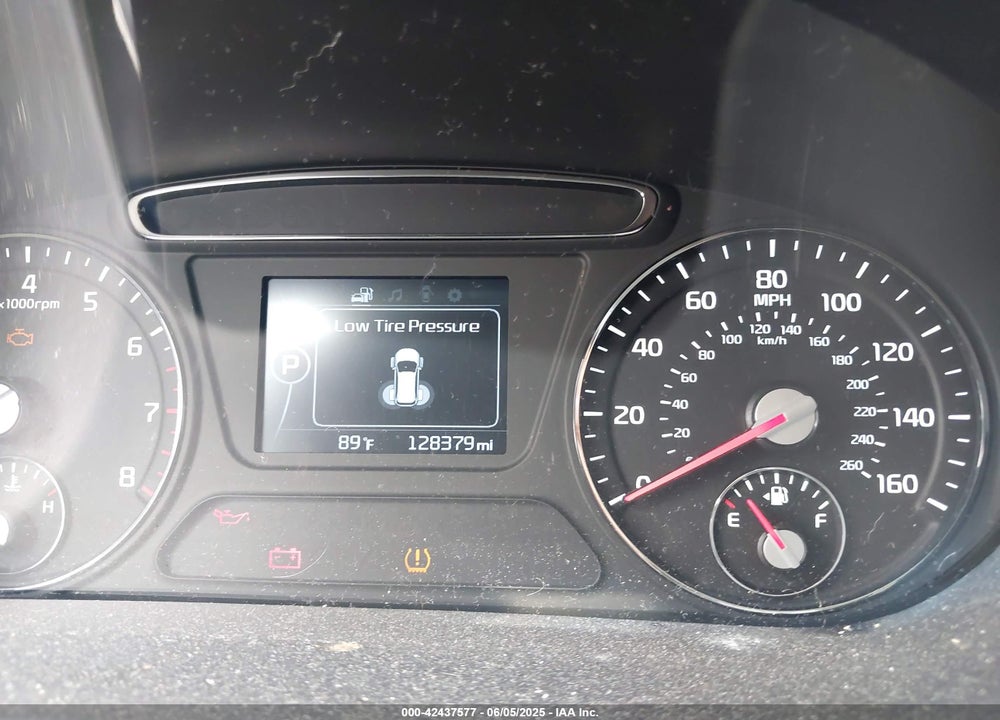 2016 KIA SORENTO 2.4L LX VIN: 5XYPG4A30GG053361