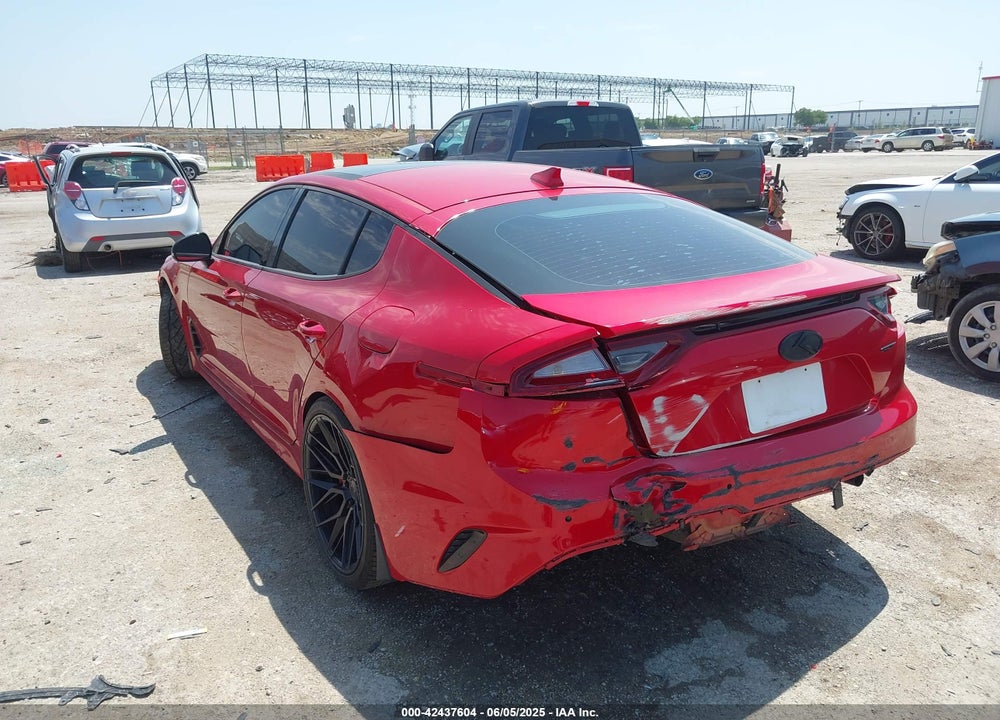 2018 KIA STINGER VIN: KNAE55LCXJ6012551