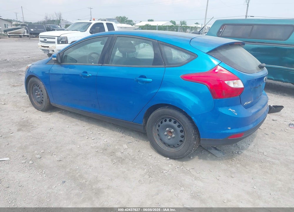 2014 FORD FOCUS SE VIN: 1FADP3K25EL195473