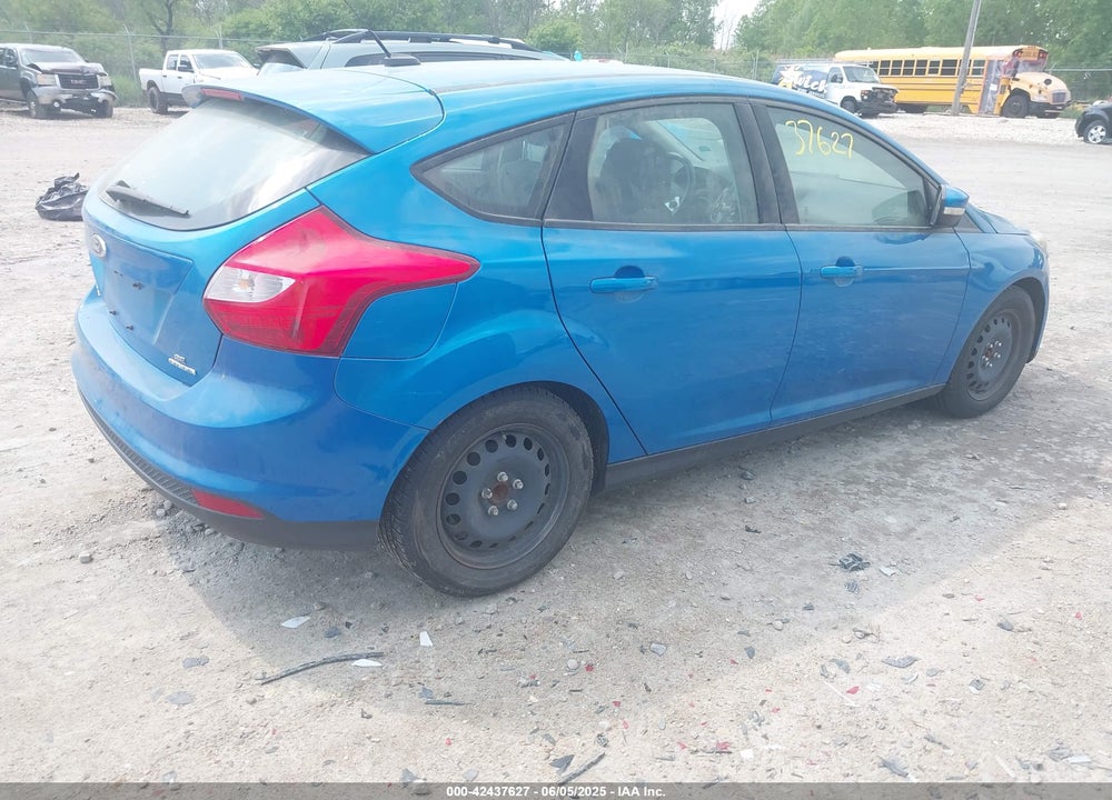 2014 FORD FOCUS SE VIN: 1FADP3K25EL195473