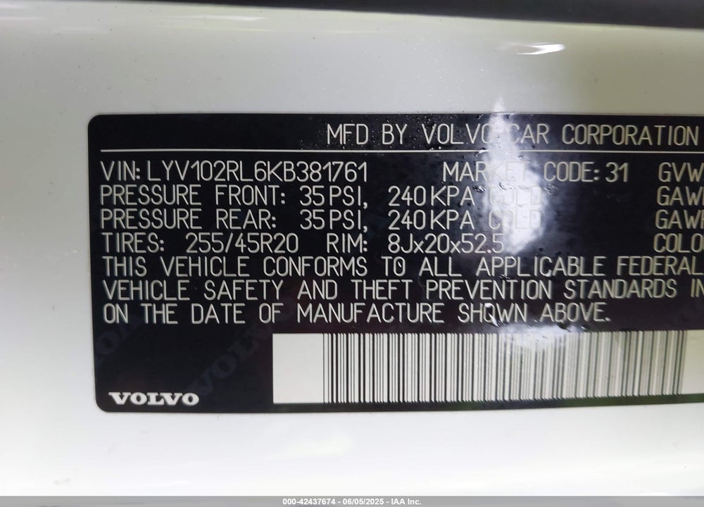 2019 VOLVO XC60 VIN: LYV102RL6KB381761
